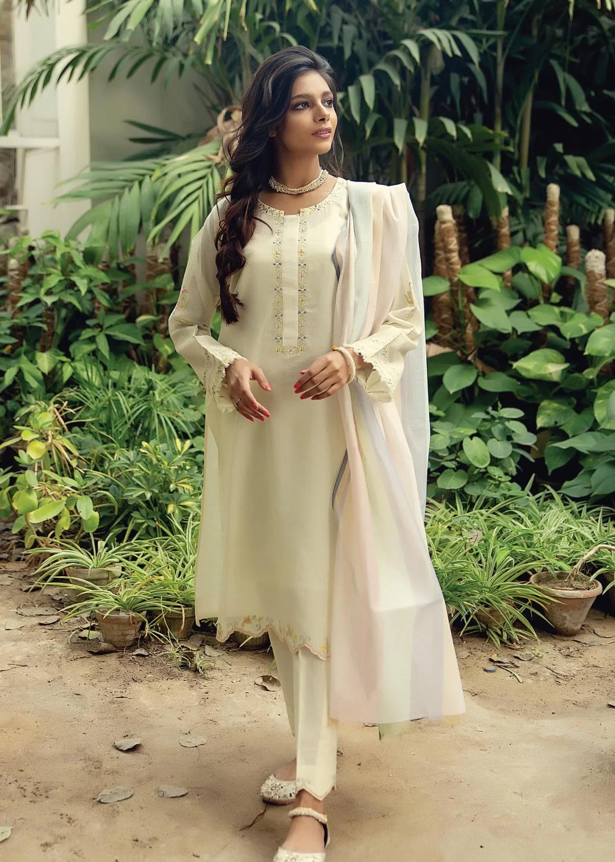 Regal Ivory - Three-Piece